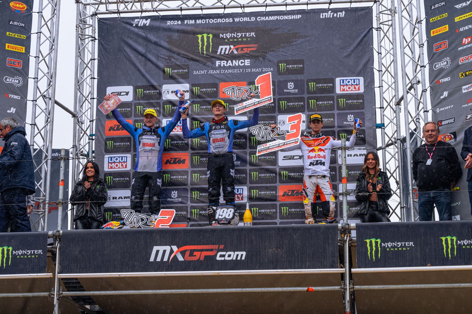 Il podio MX2 del GP di Francia 2024