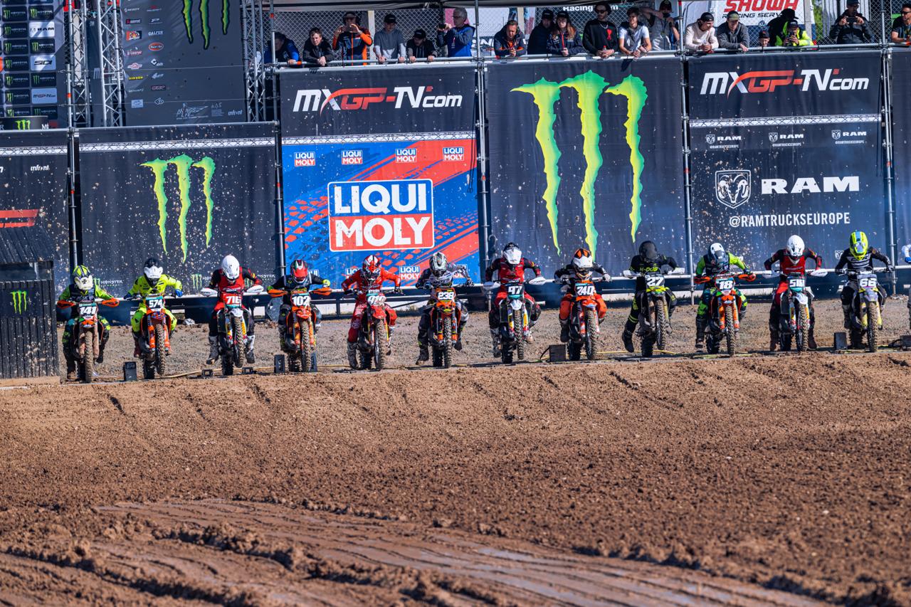 start-1 EMX125 GP Francia