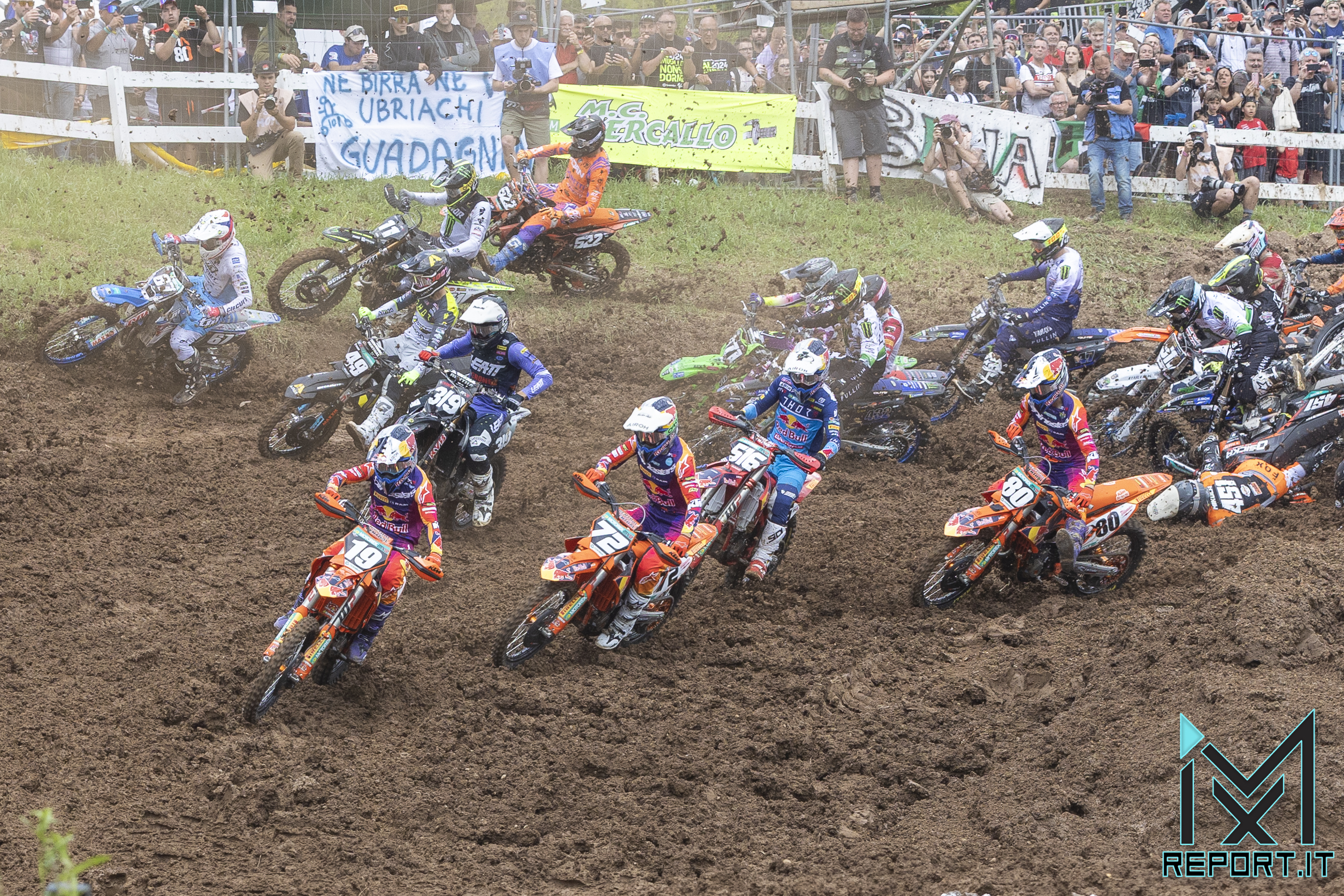 Lo start MX2 del GP di Maggiora 2024