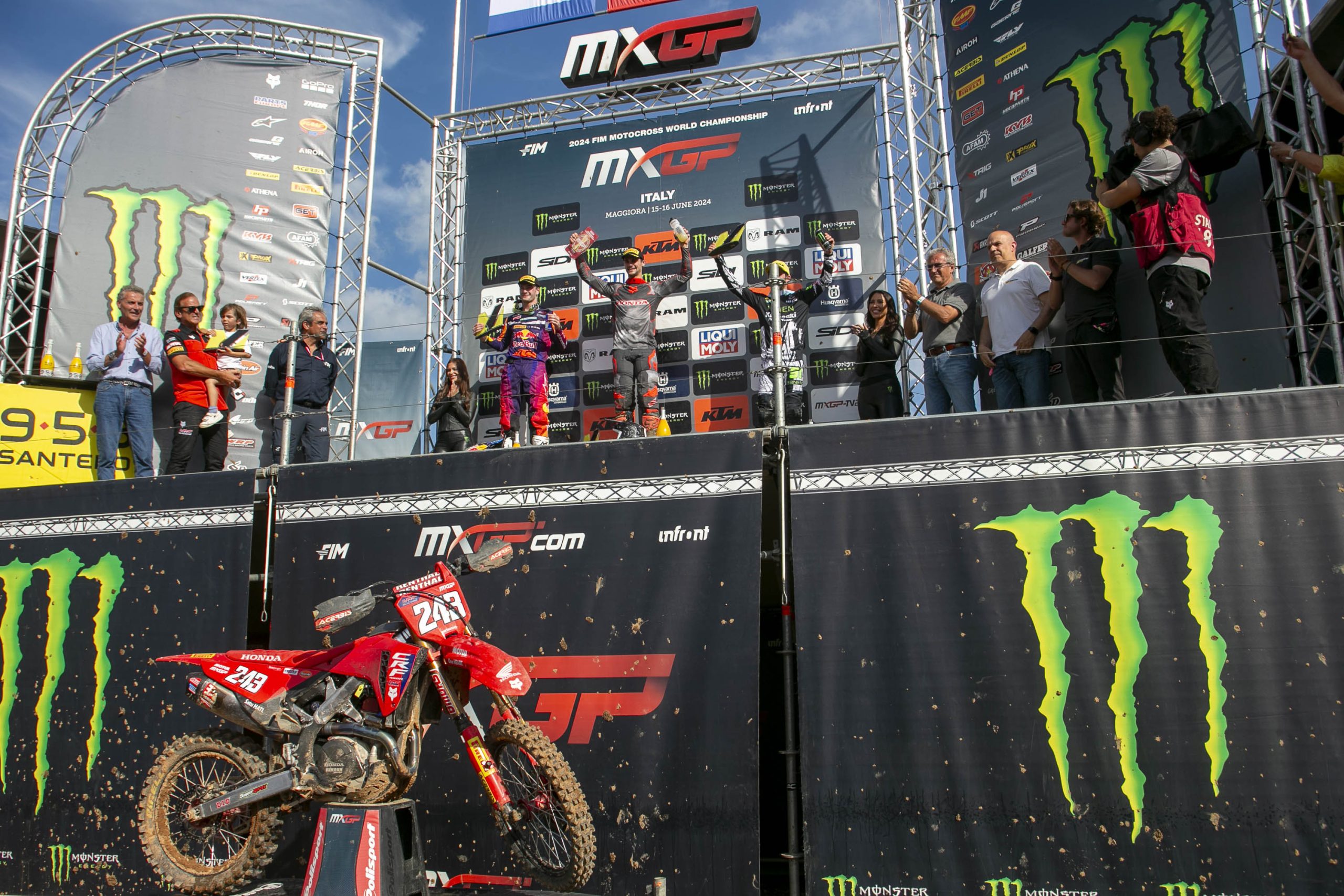 il podio MXGP a Maggiora