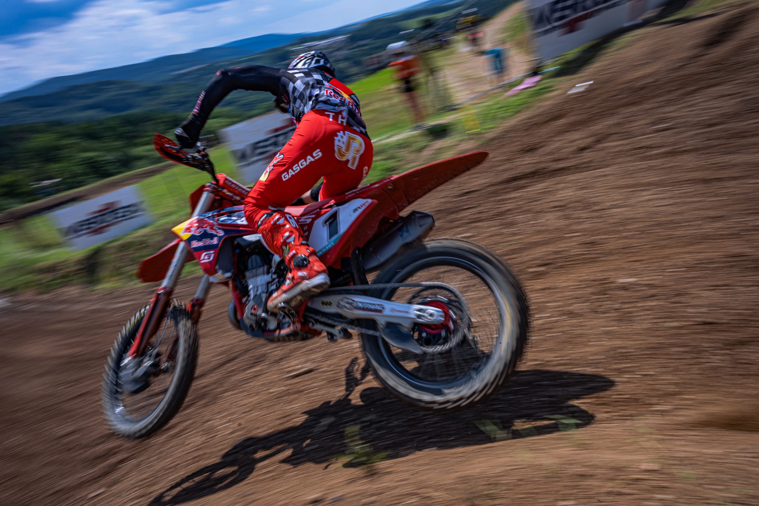 Jorge Prado ha dovuto inchinarsi a Gajser in MXGP