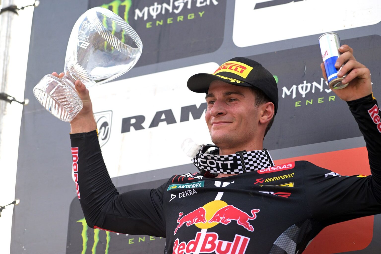 Simon Langenfelder sul podio a Loket in MX2