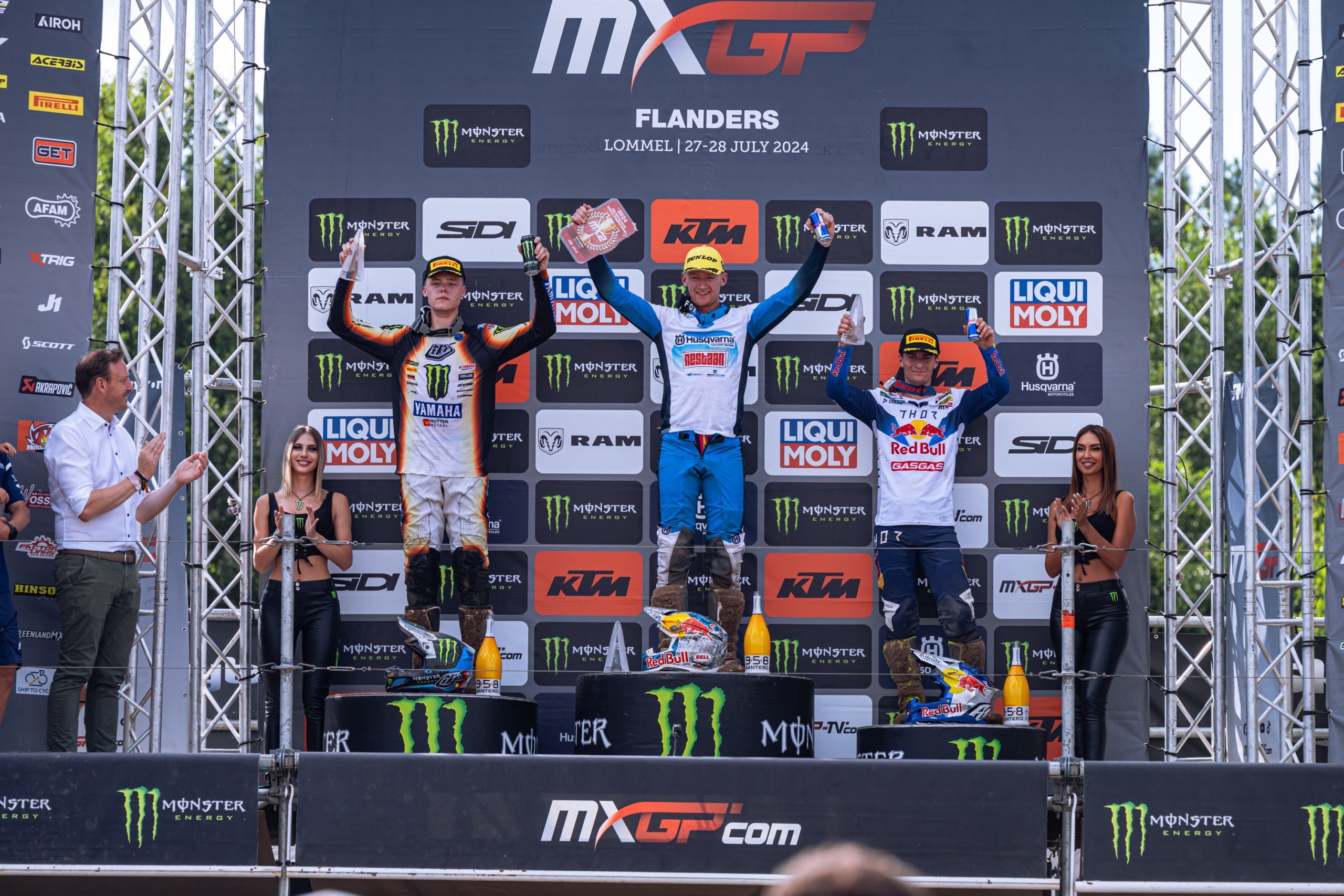 il podio MX2 del GP delle Fiandre a Lommel