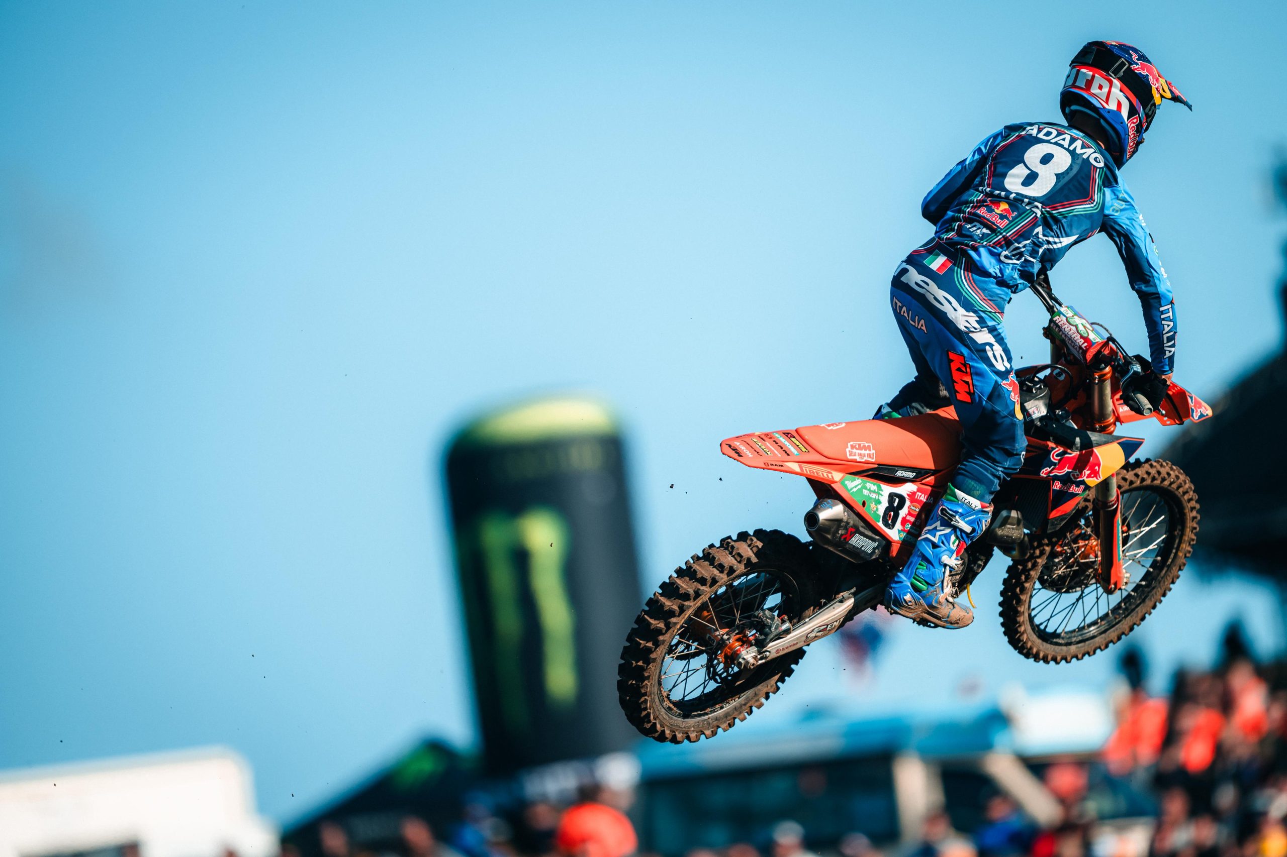 Andrea Adamo decimo nella manche MX2