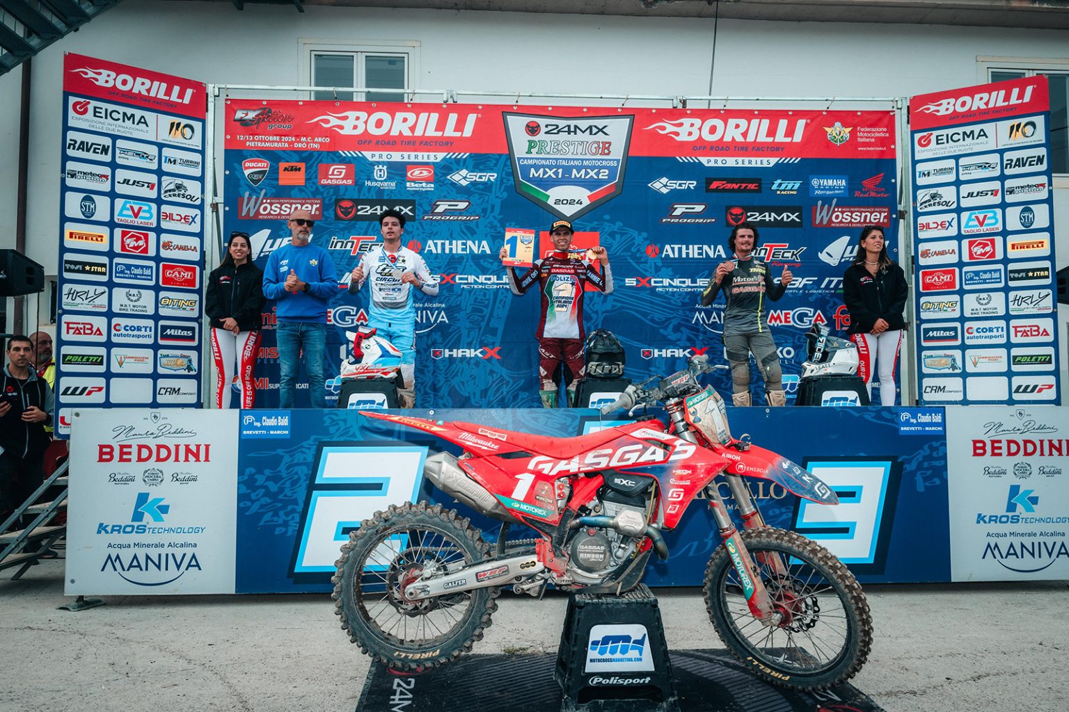 Il podio finale della Mx2 - ph. Daniele Barreca