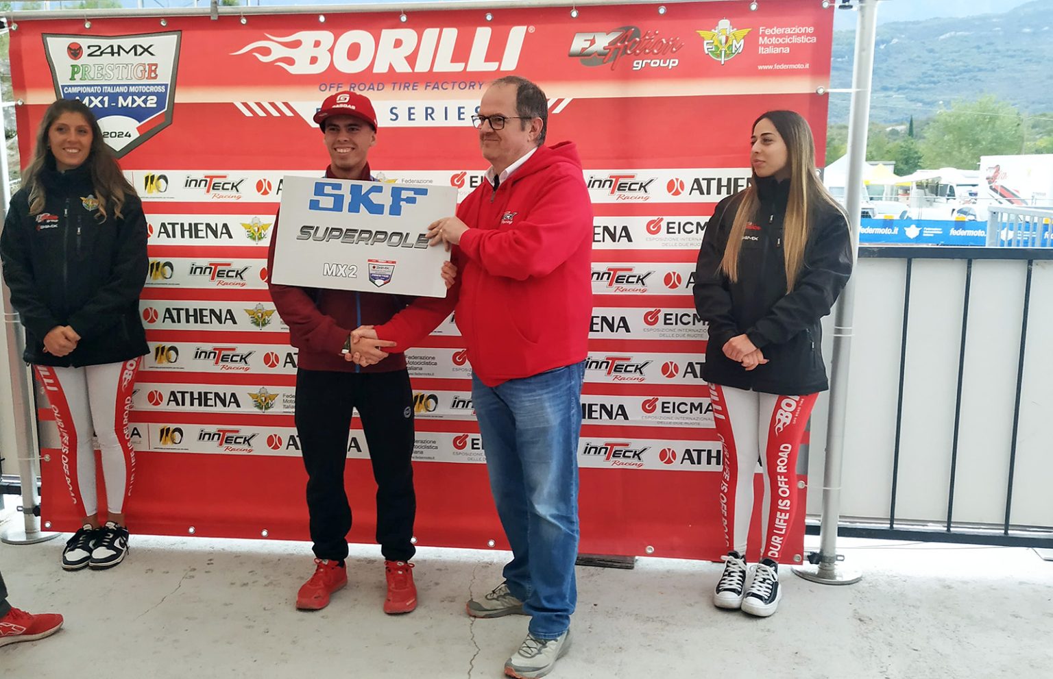 Valerio Lata vince la superpole SKF