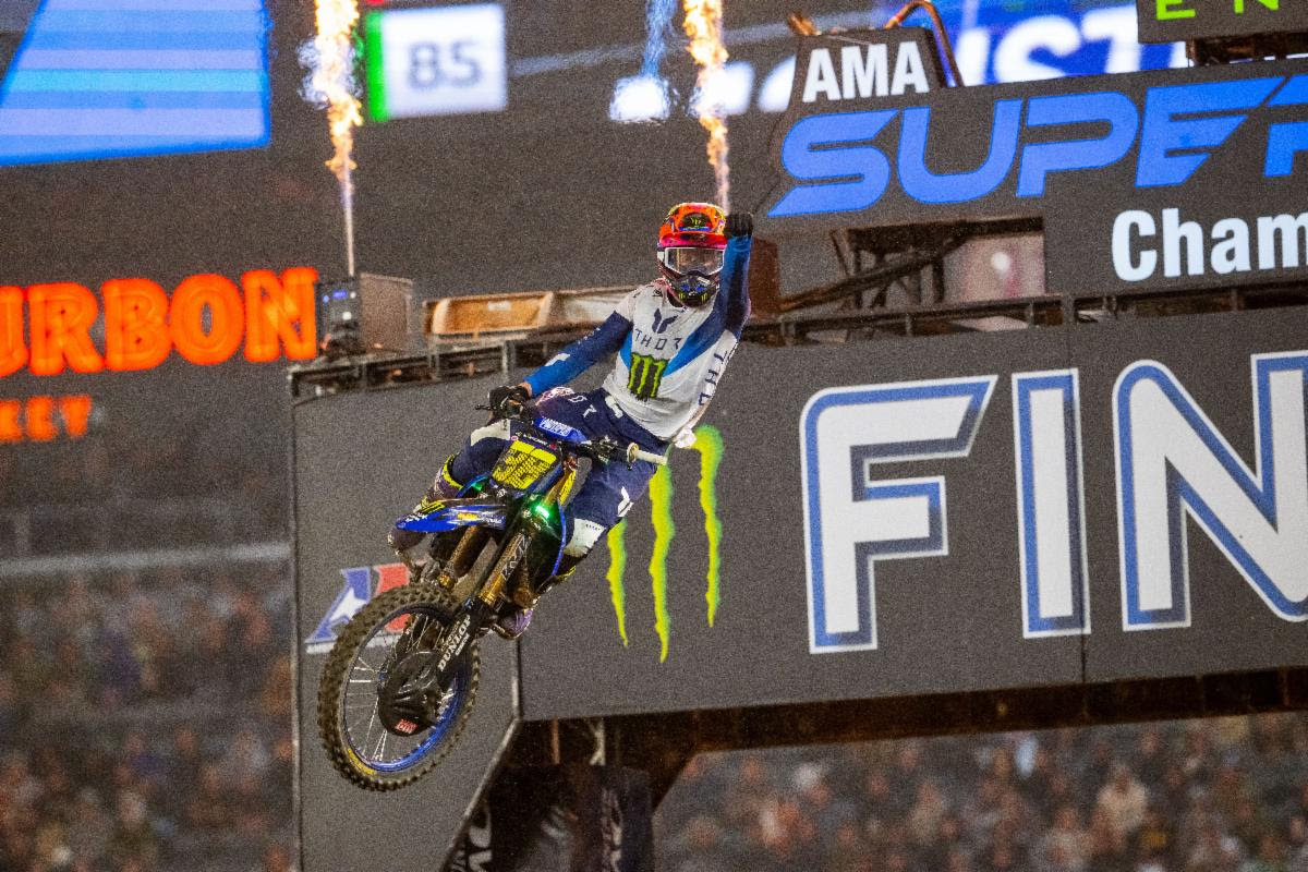 Haiden Deegan torna alla vittoria ad Anaheim 2