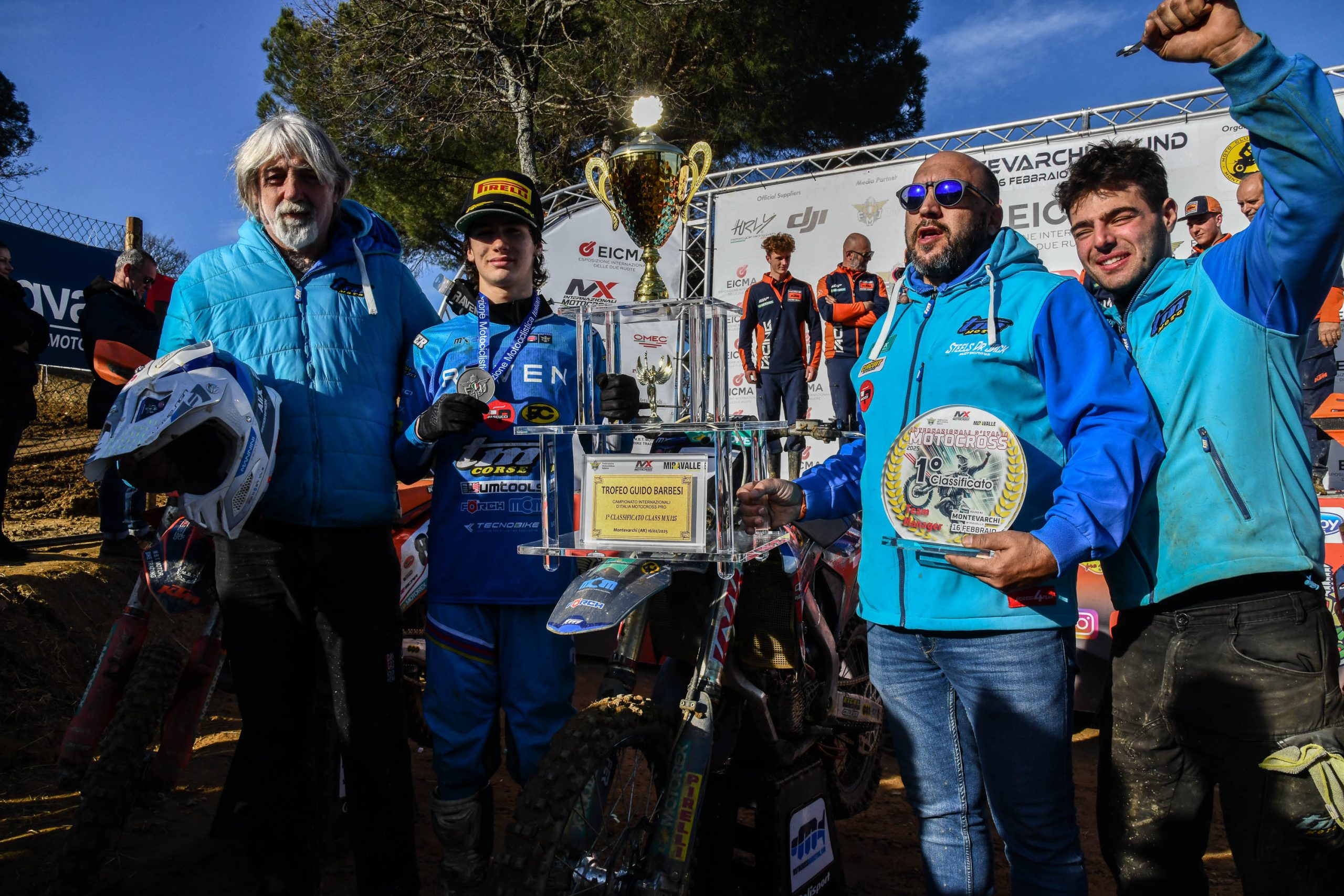 Niccolò Mannini col team CRD Motorsport TM Corse sul podio di Montevarchi