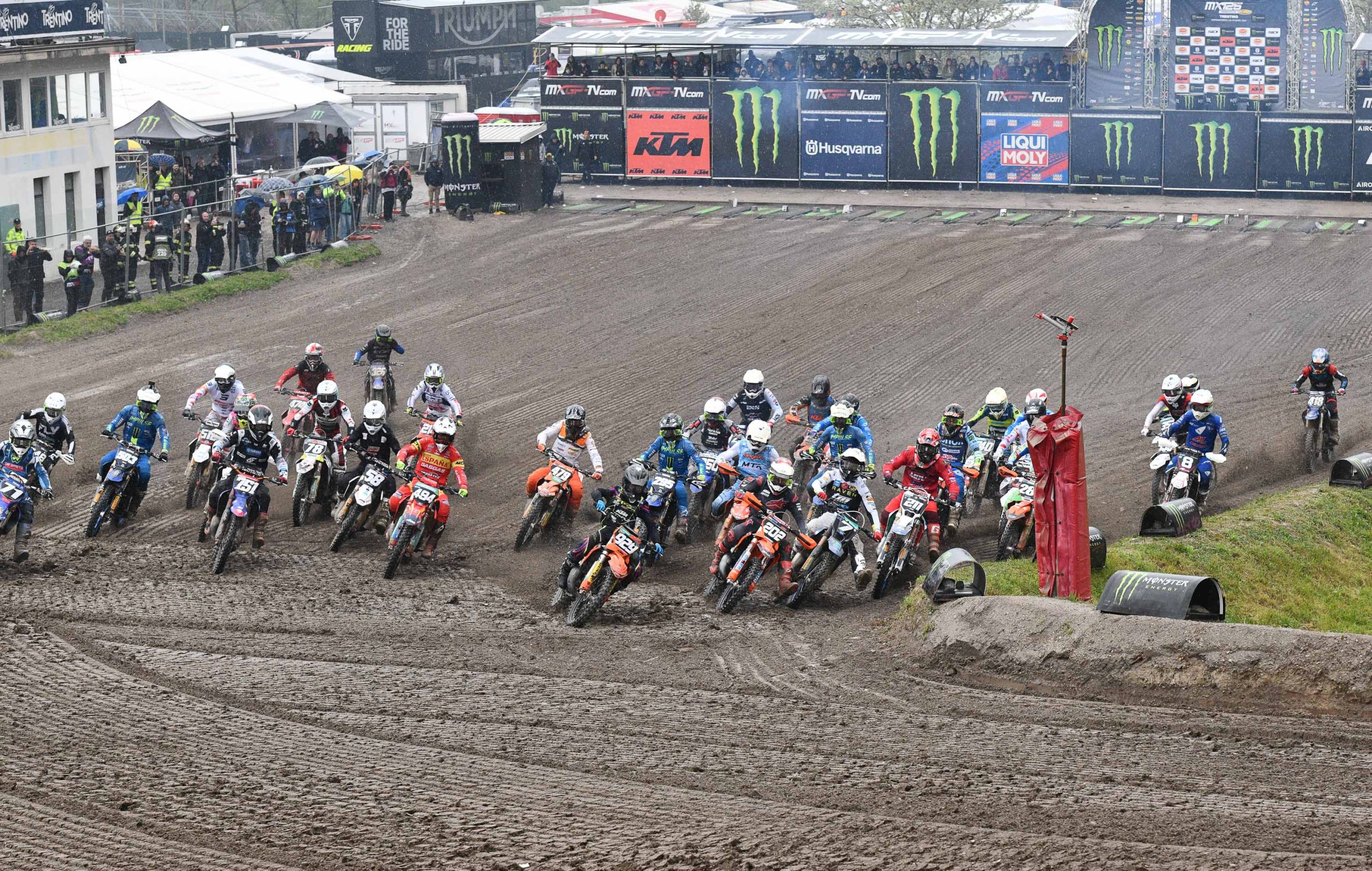 start gara-2 EMX125 GP Trentino